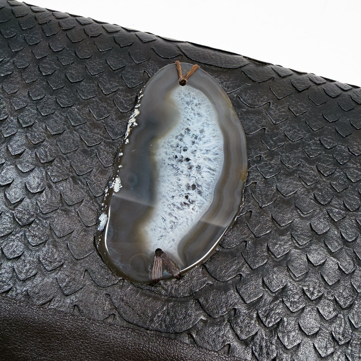 BAHAMA - dark brown snake