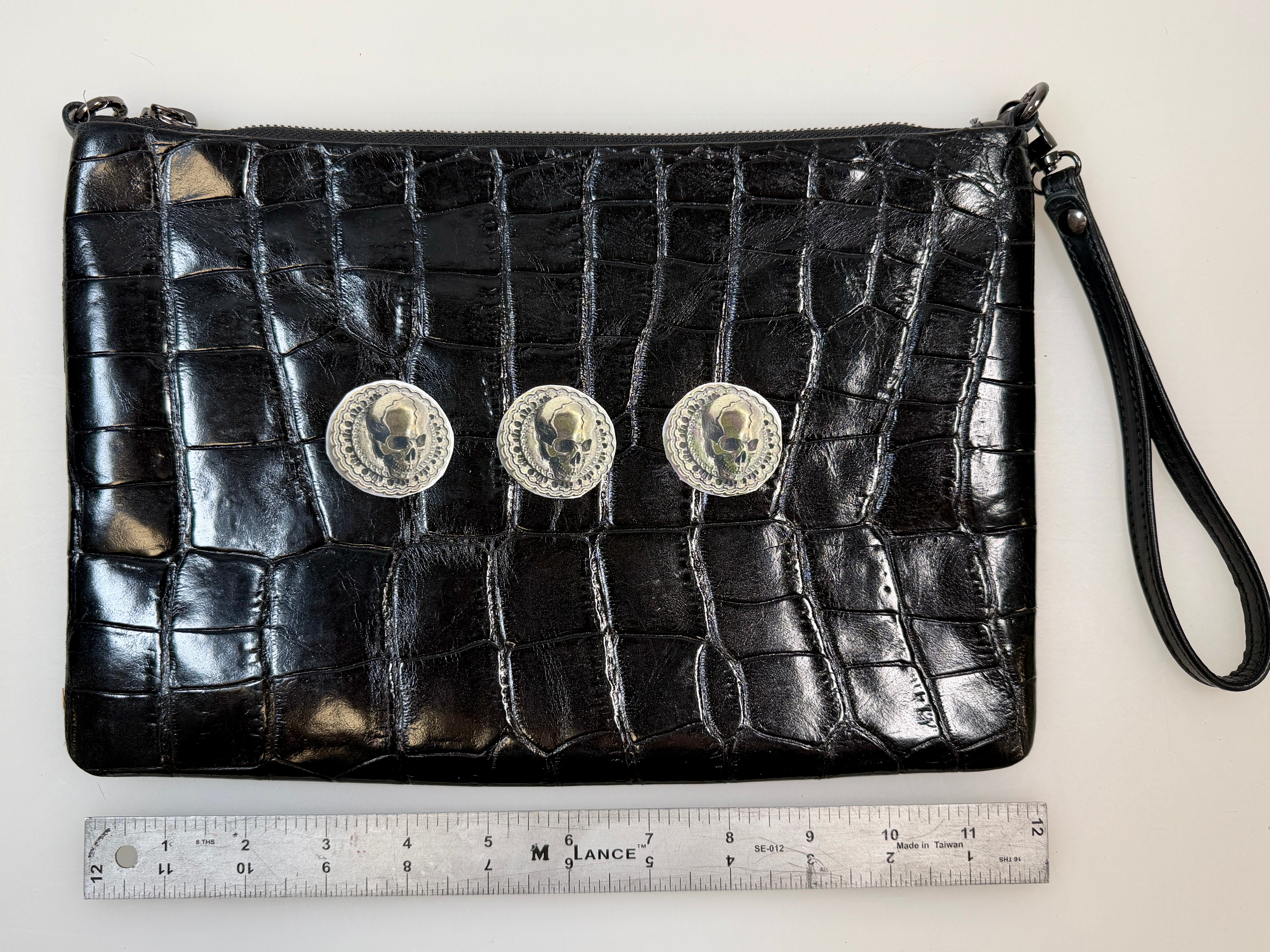 Custom listing Claudia