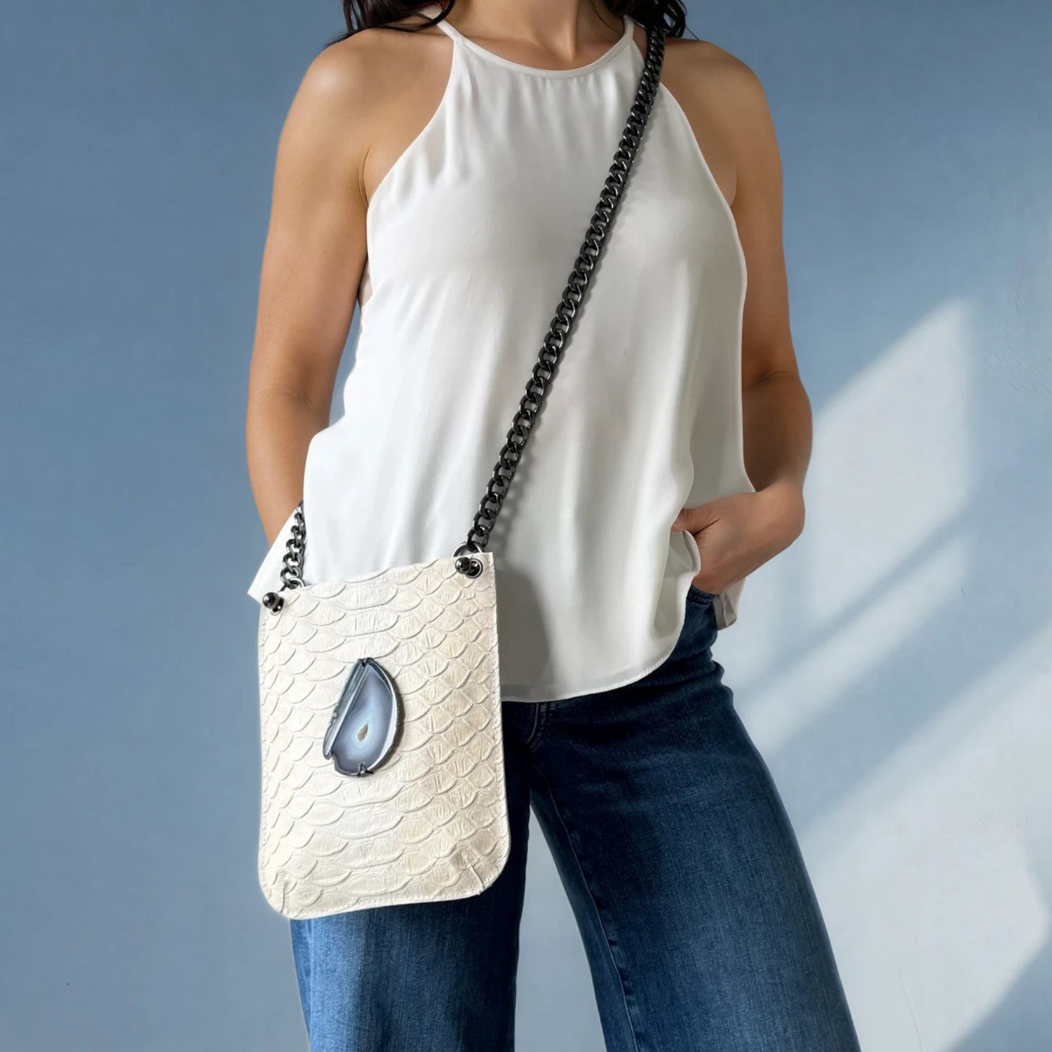 Evita - off white snake