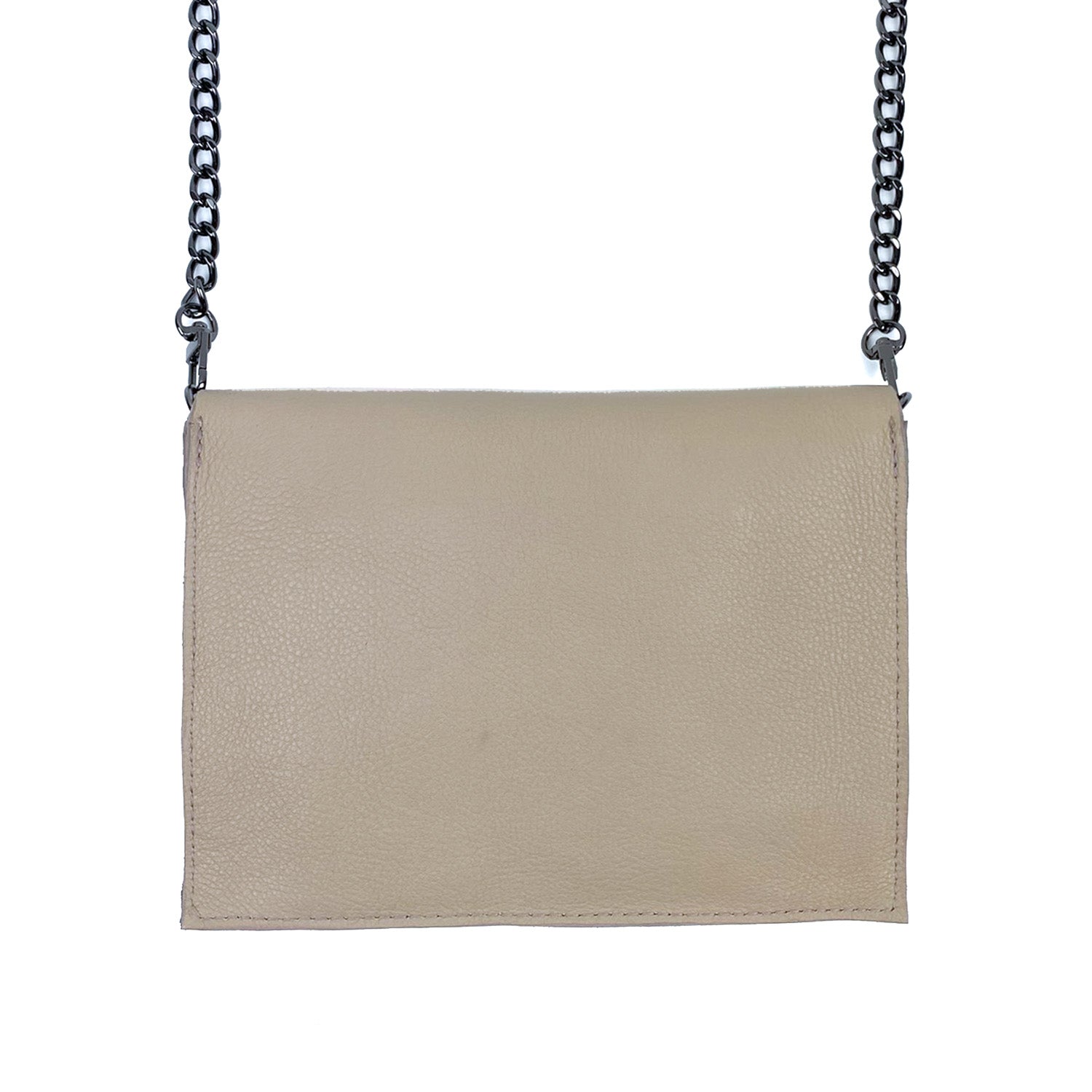 The BAHAMA - SAND cross body bag by evokewomen, featuring a refined metal chain strap, is stylishly presented against a simple white backdrop.